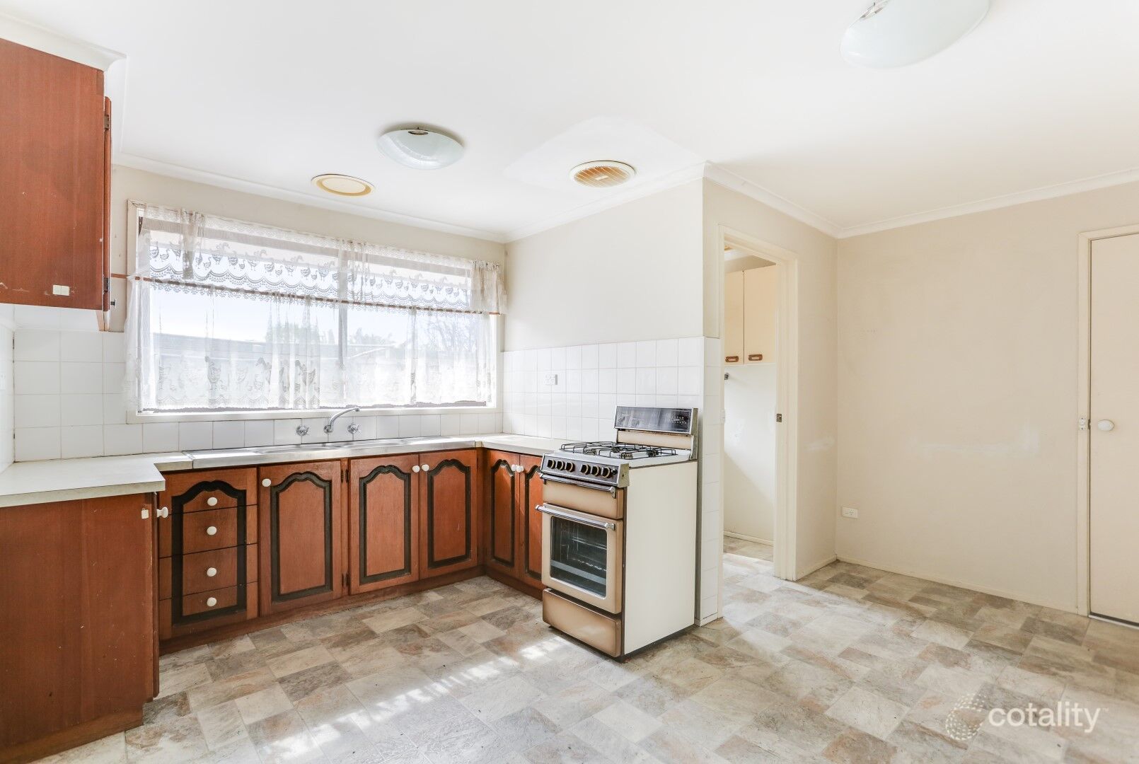 2/15 Allan St, Noble Park, VIC 3174