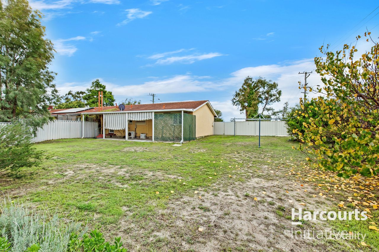 1 Mirrabooka Ave, Girrawheen, WA 6064