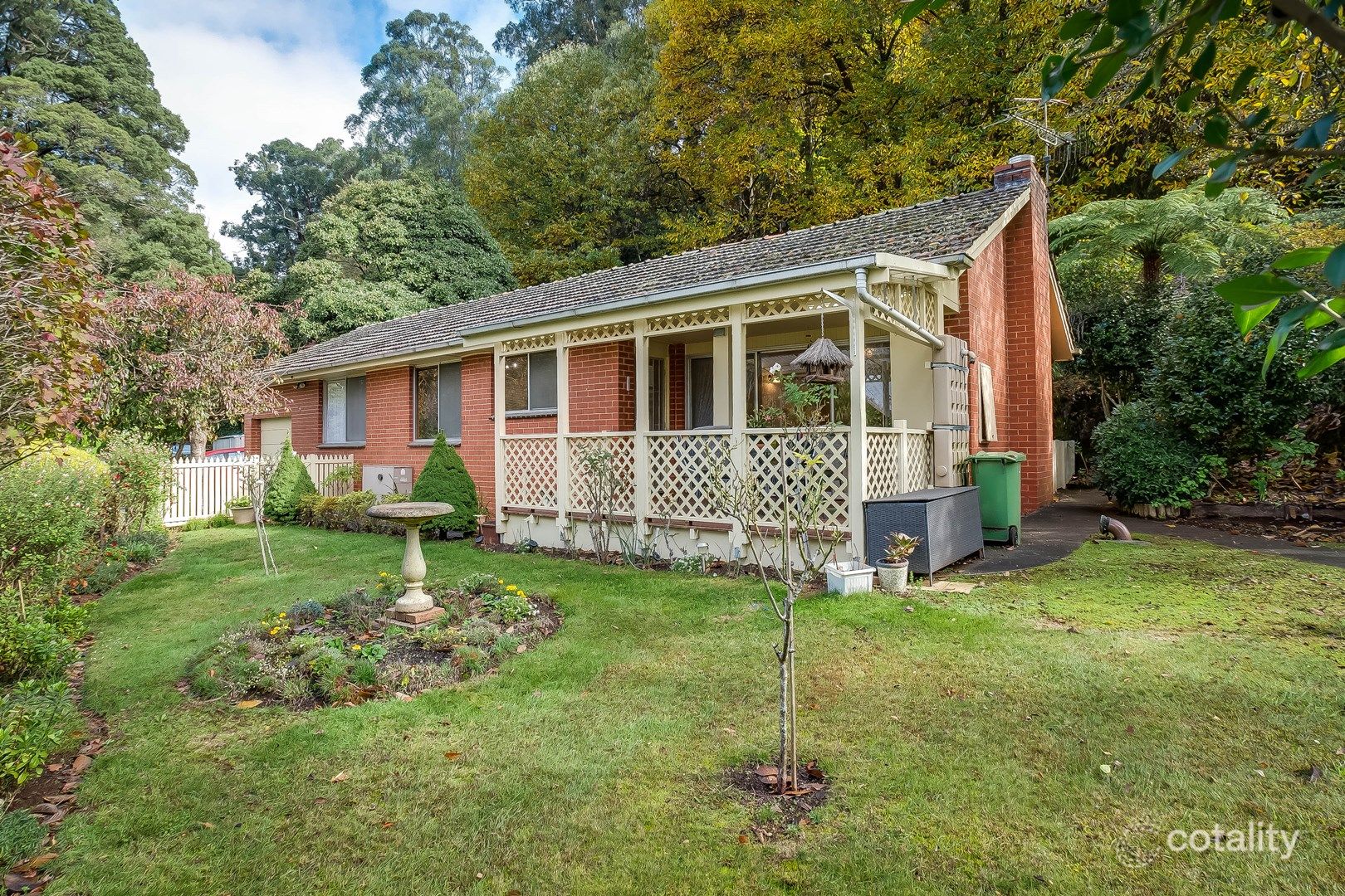 16 Hunter St, Monbulk, VIC 3793