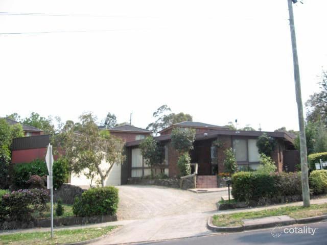 4 Caringal Ave, Doncaster, VIC 3108