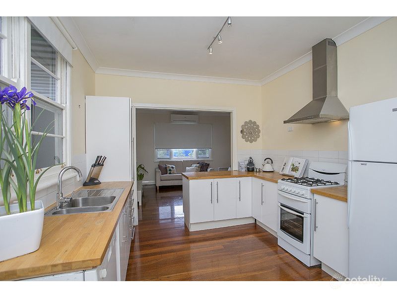 10 Joslin St, Hilton, WA 6163