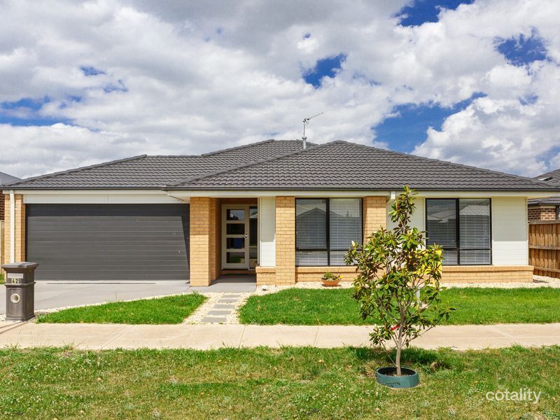 42 Woondella Bvd, Sale, VIC 3850