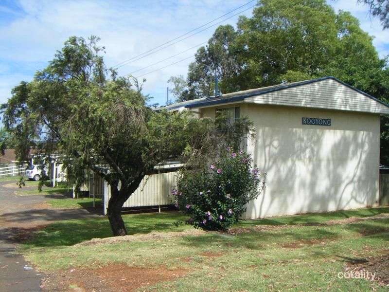 2/329 Hume St, South Toowoomba, QLD 4350