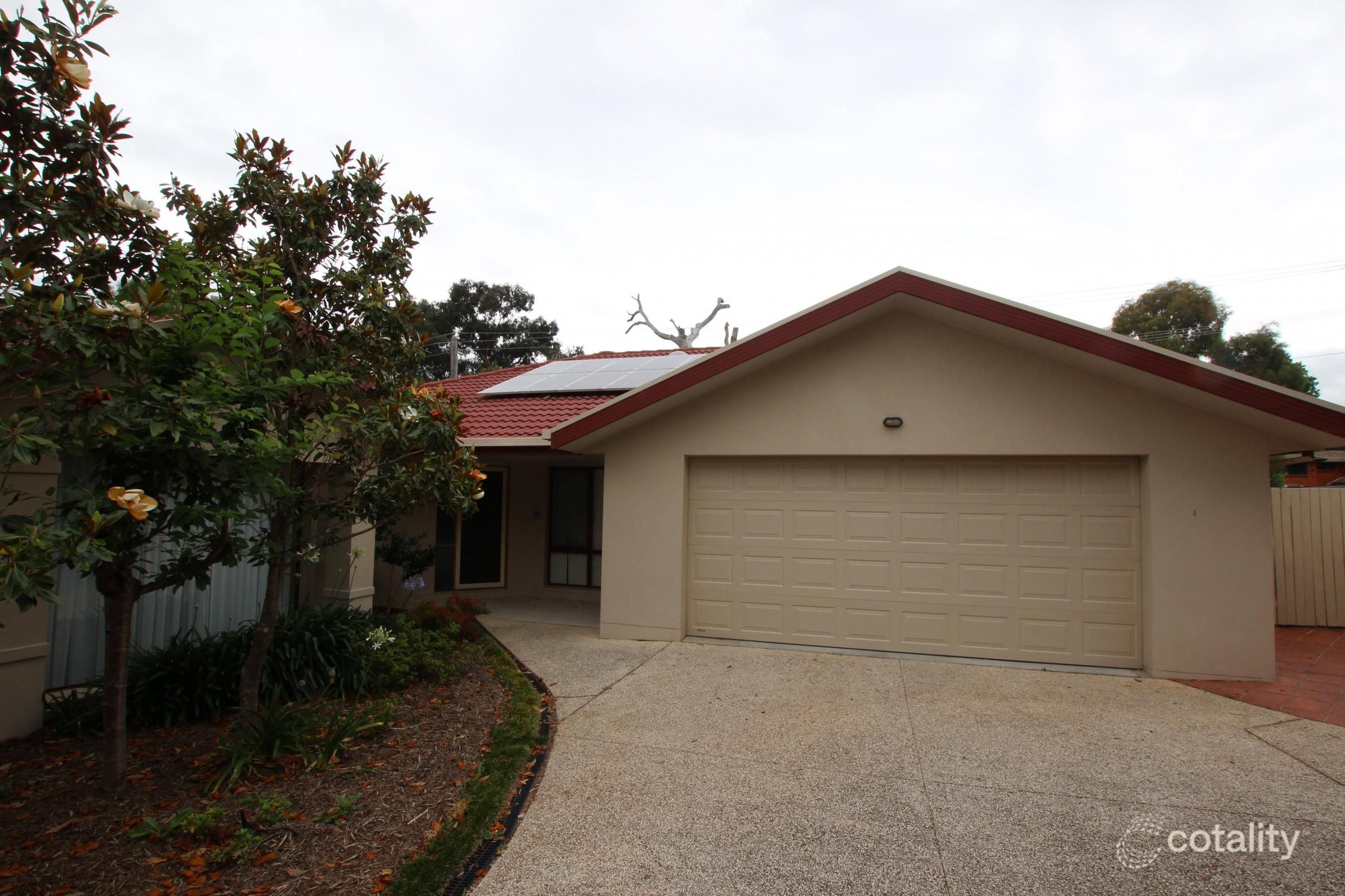 13b Liverpool St, Macquarie, ACT 2614