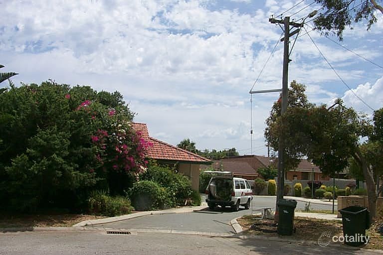 17 Conway Ct, Beaconsfield, WA 6162