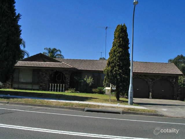 214 Bennett Rd, St Clair, NSW 2759