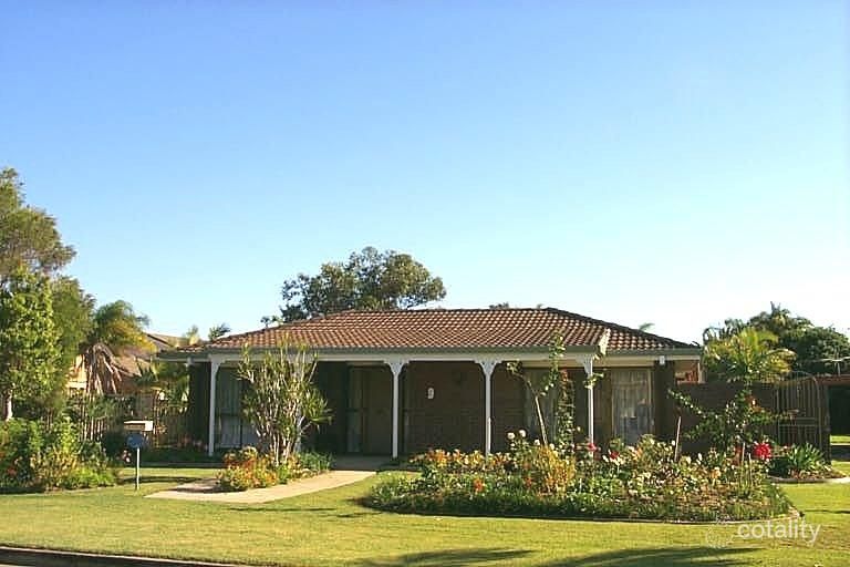 9 Southern Cross Dr, Newport, QLD 4020