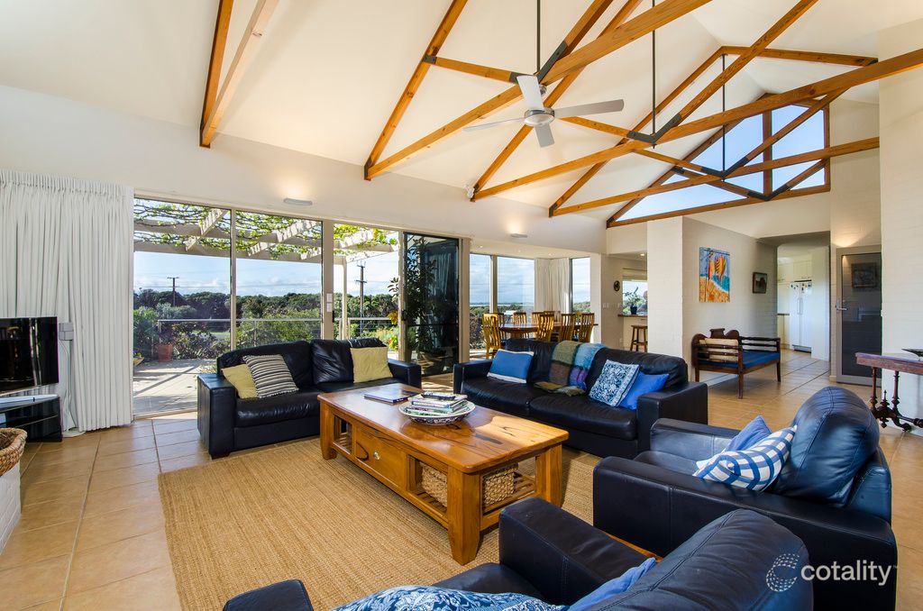 2 Parklands Tce, Beachport, SA 5280