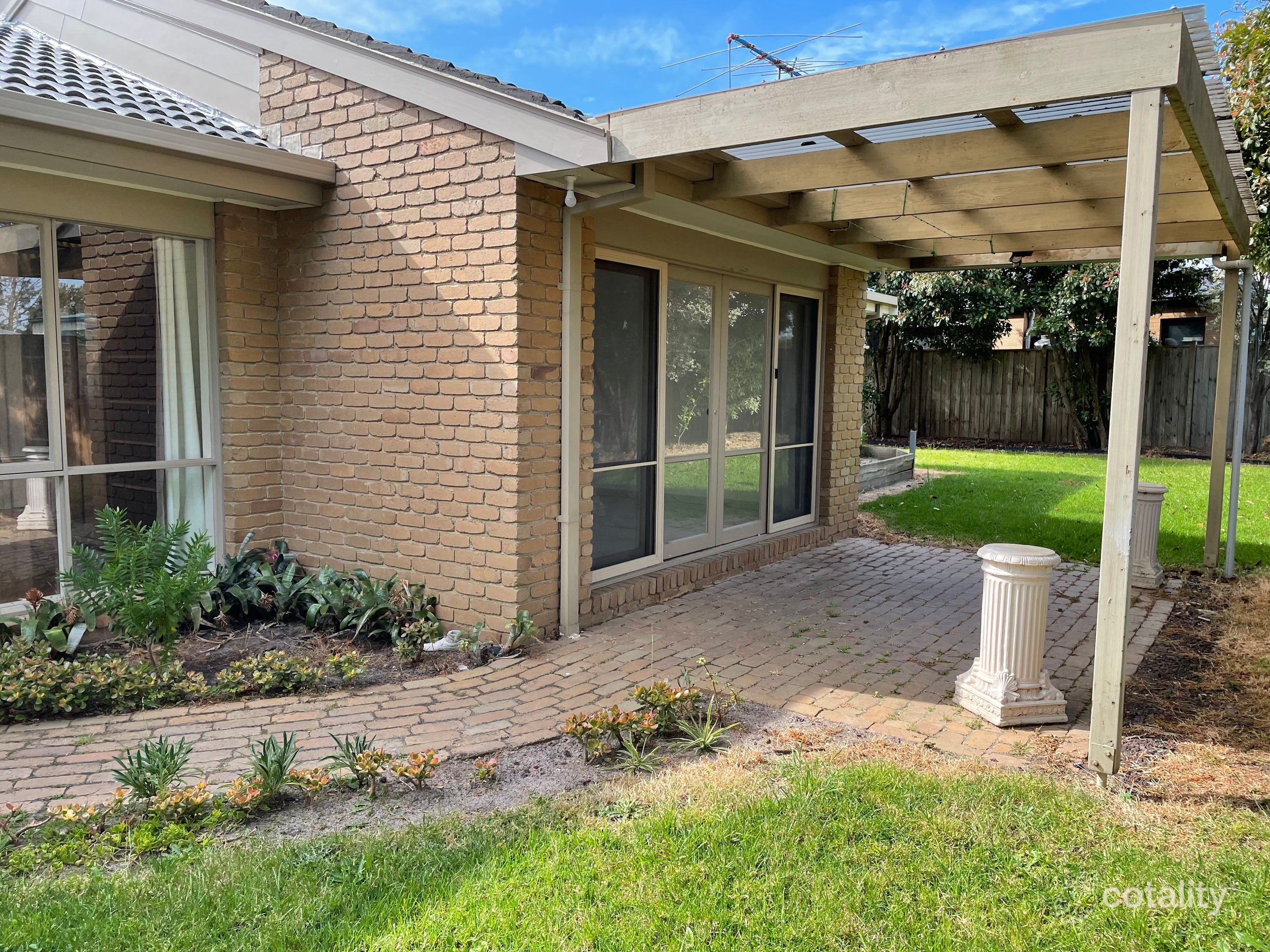 4 Kingfisher Ct, Carrum Downs, VIC 3201