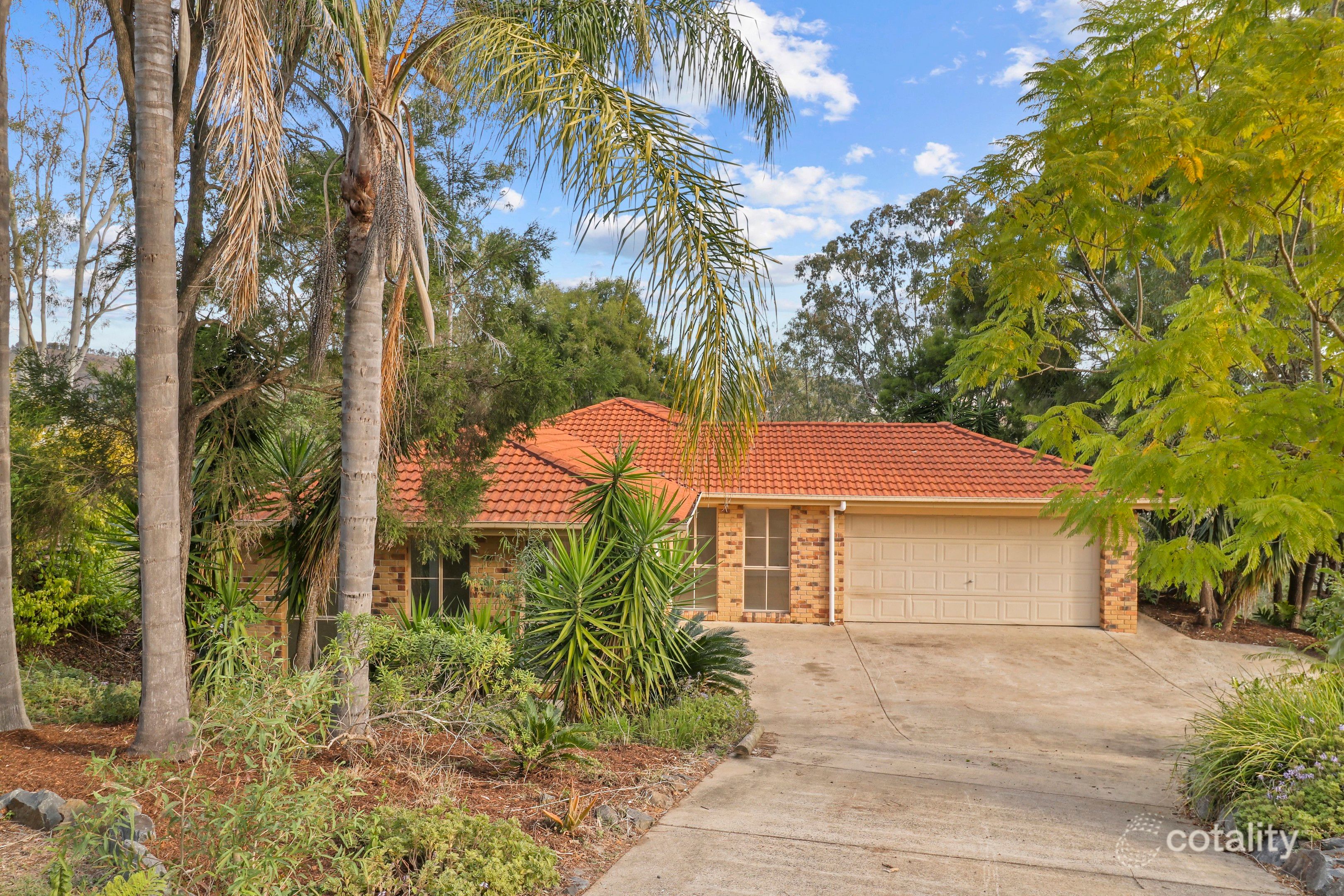 63 Collins Pl, Kooralbyn, QLD 4285