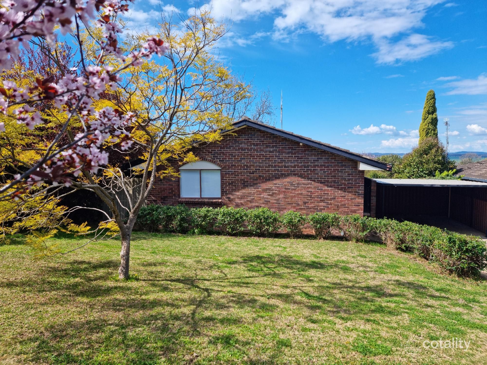 35 Mengarvie Rd, Parkes, NSW 2870