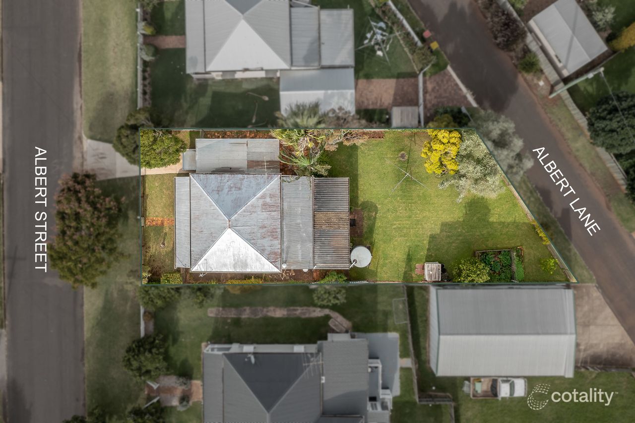 6 Albert St, Newtown, QLD 4350