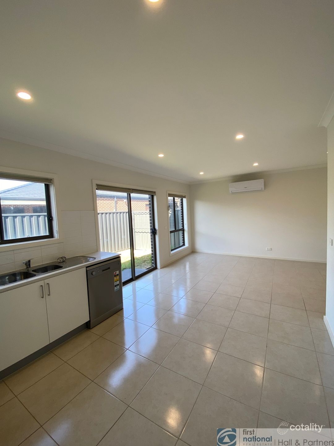 25 Saxby St, Tarneit, VIC 3029