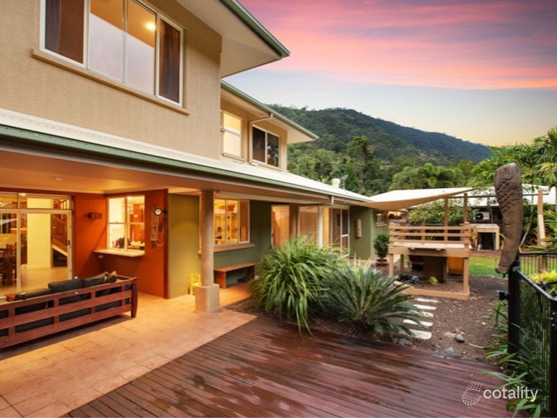 14 Red Bluff Cres, Kamerunga, QLD 4870