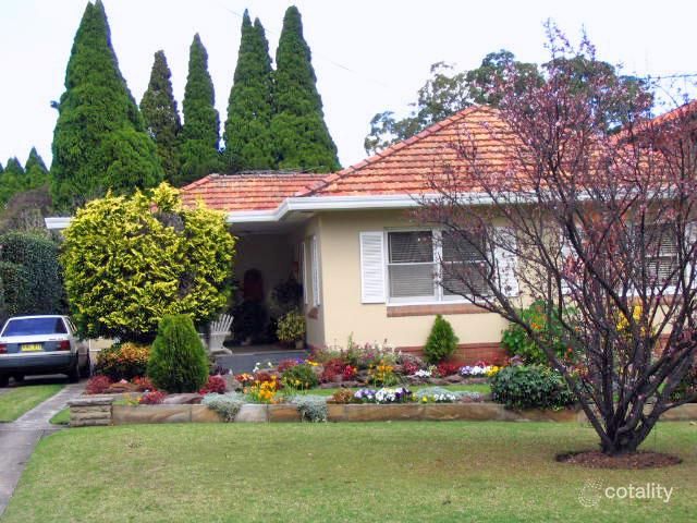 24 Henderson St, Denistone East, NSW 2112