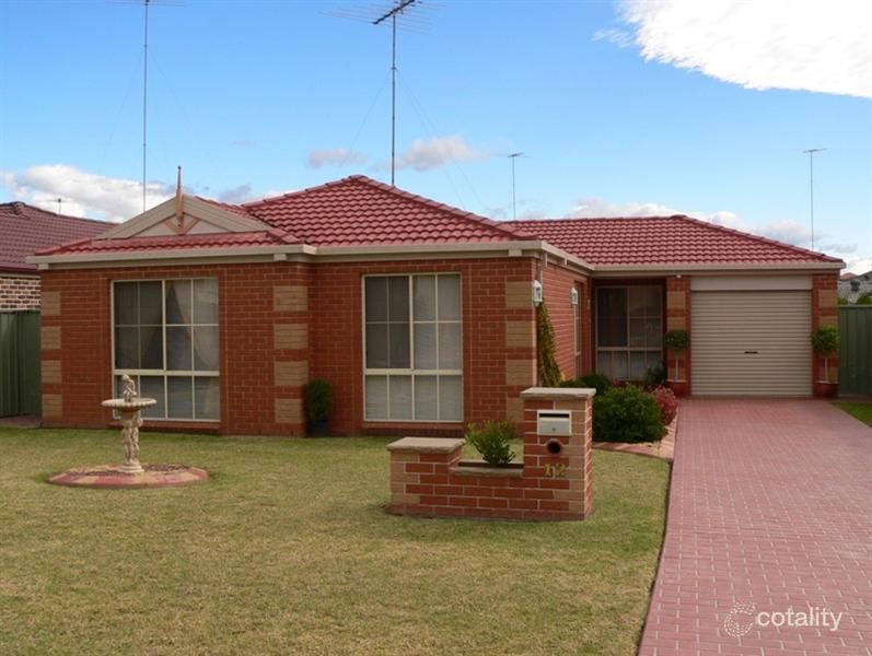 12 Winna Pl, Glenmore Park, NSW 2745