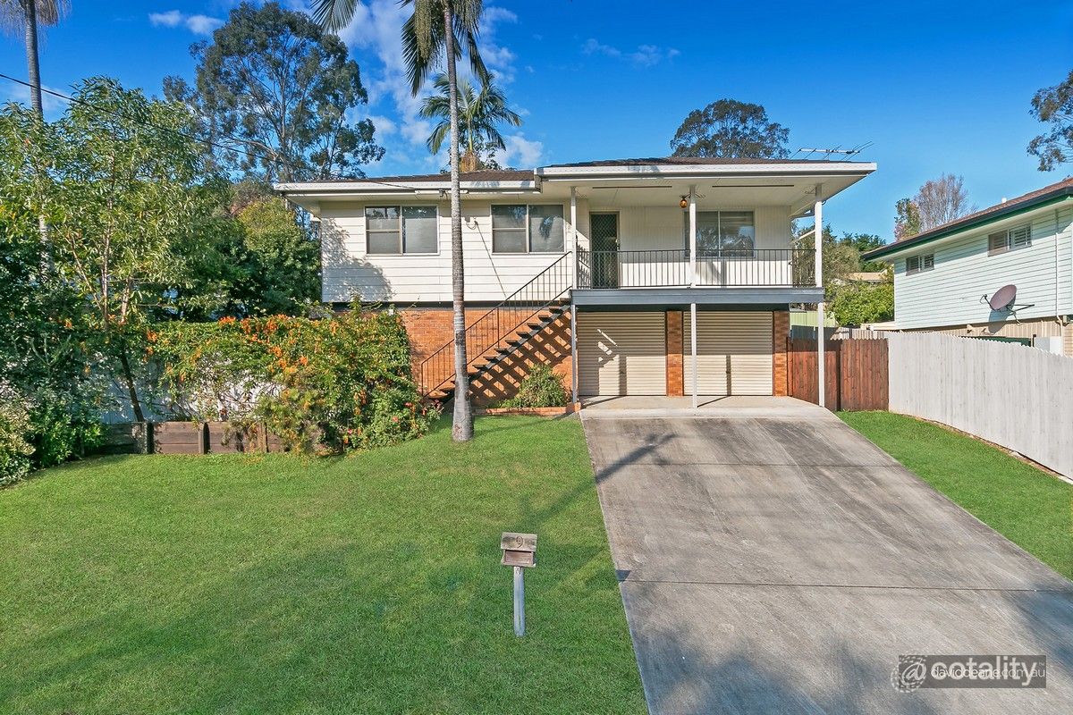 9 Carwell Ave, Petrie, QLD 4502