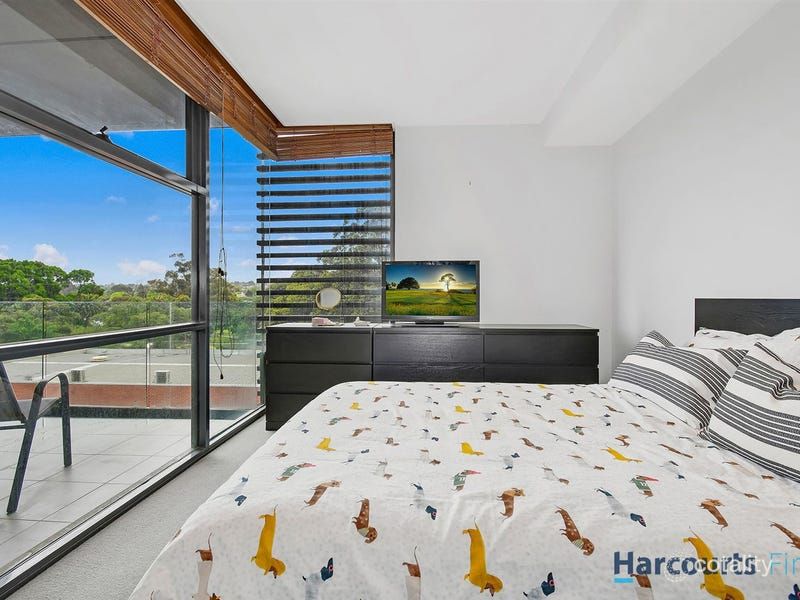 211/151 Burwood Rd, Hawthorn, VIC 3122