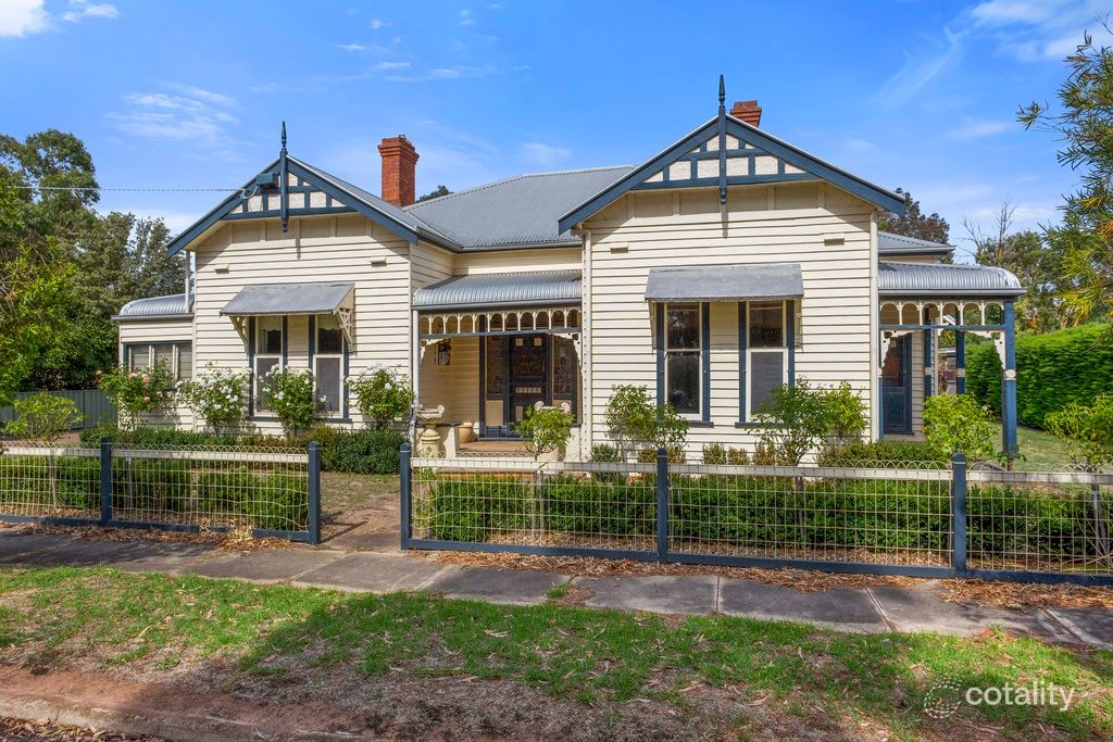 7 Memorial Rd, Glenthompson, VIC 3293