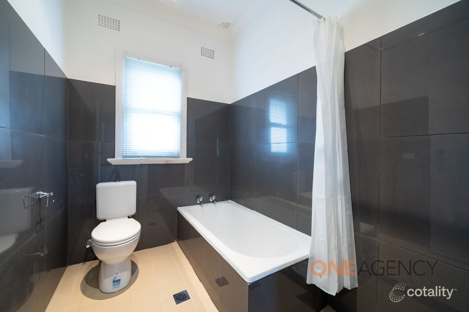 69 Commonwealth St, West Bathurst, NSW 2795