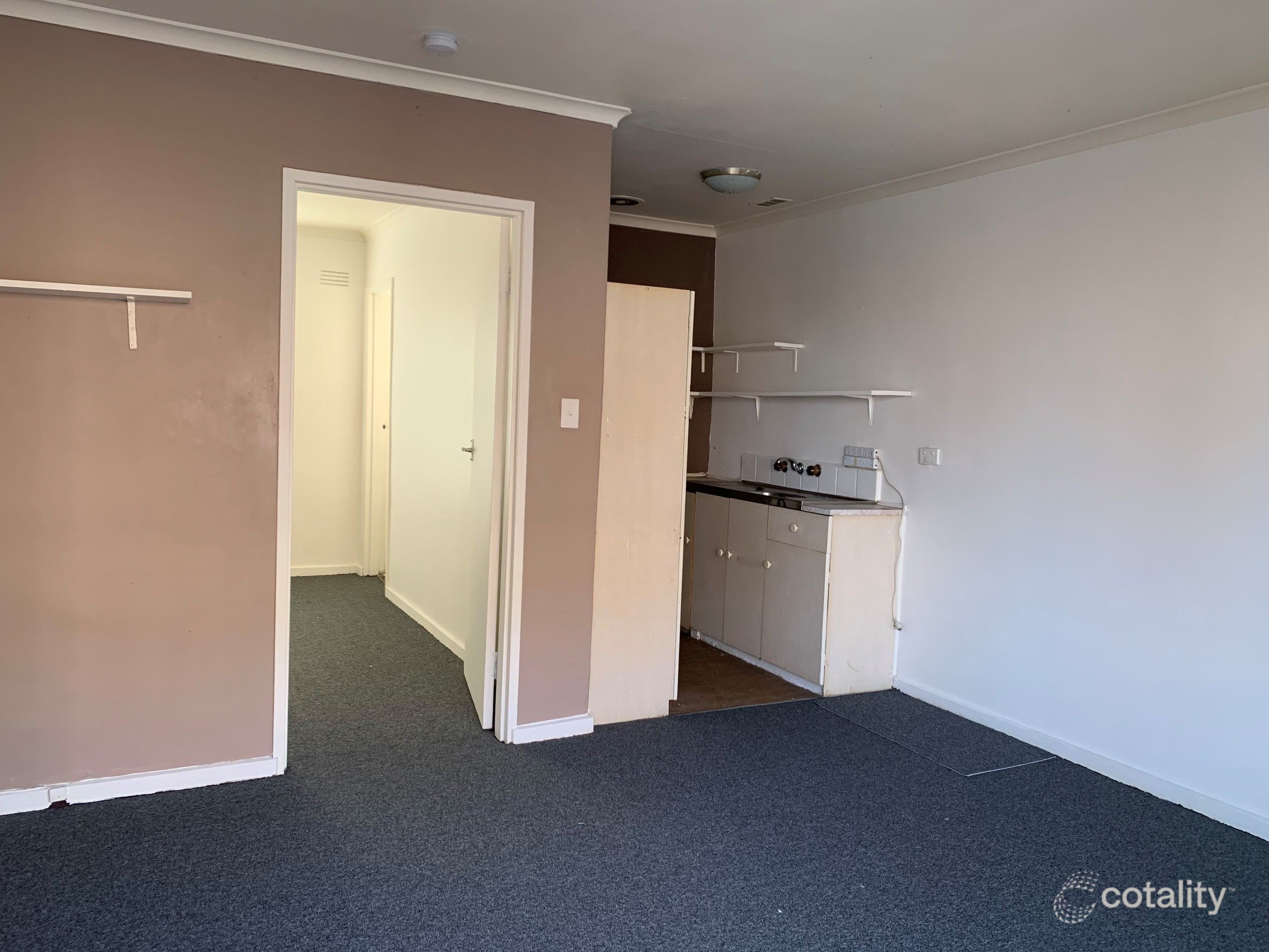 12/7 King Edward Ave, Albion, VIC 3020