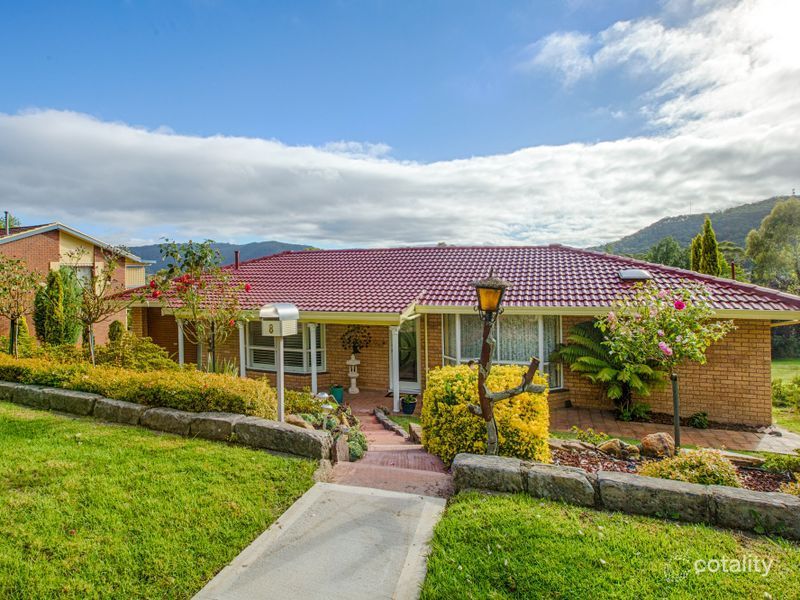 8 Hill Range Cres, Lithgow, NSW 2790