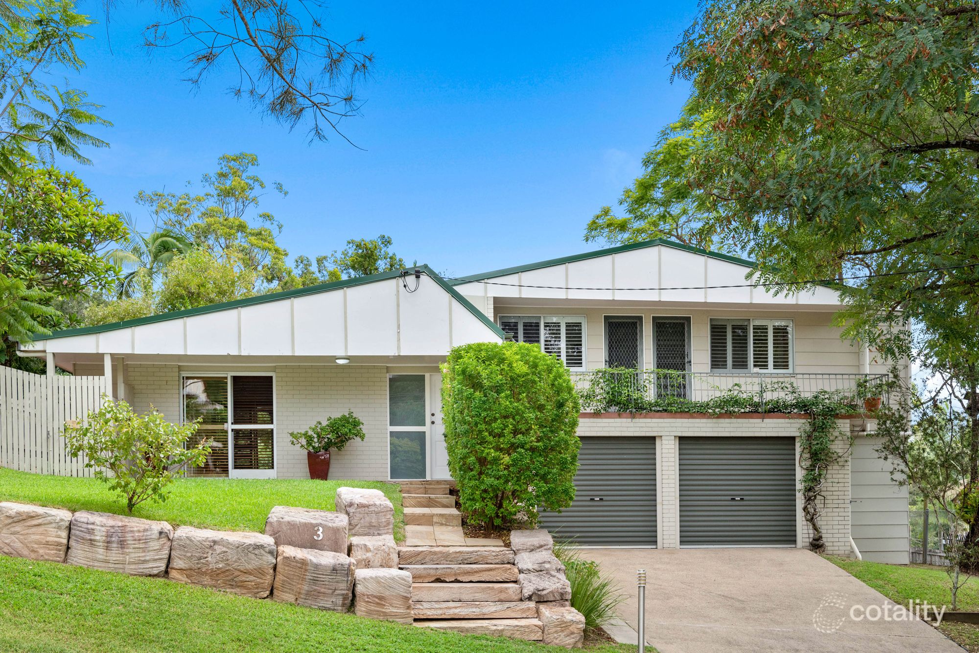 3 Sundown St, Kenmore, QLD 4069