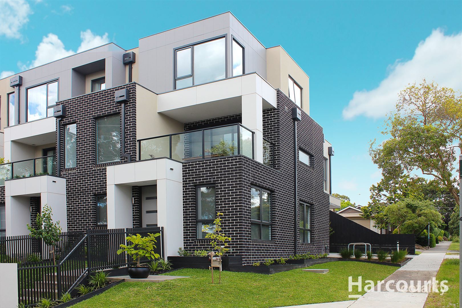 1/409 Burwood Hwy, Vermont South, VIC 3133