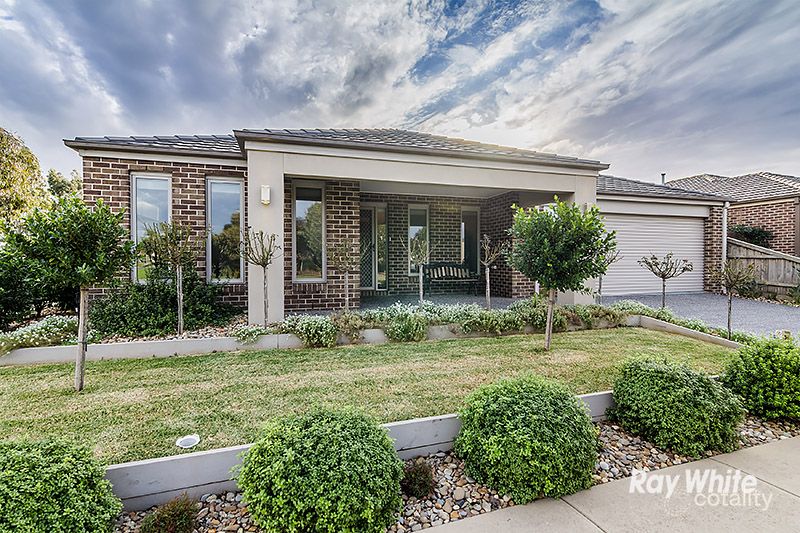 1 Torney St, Cranbourne East, VIC 3977