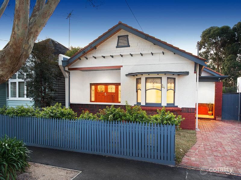 24 Rothesay Ave, Elwood, VIC 3184