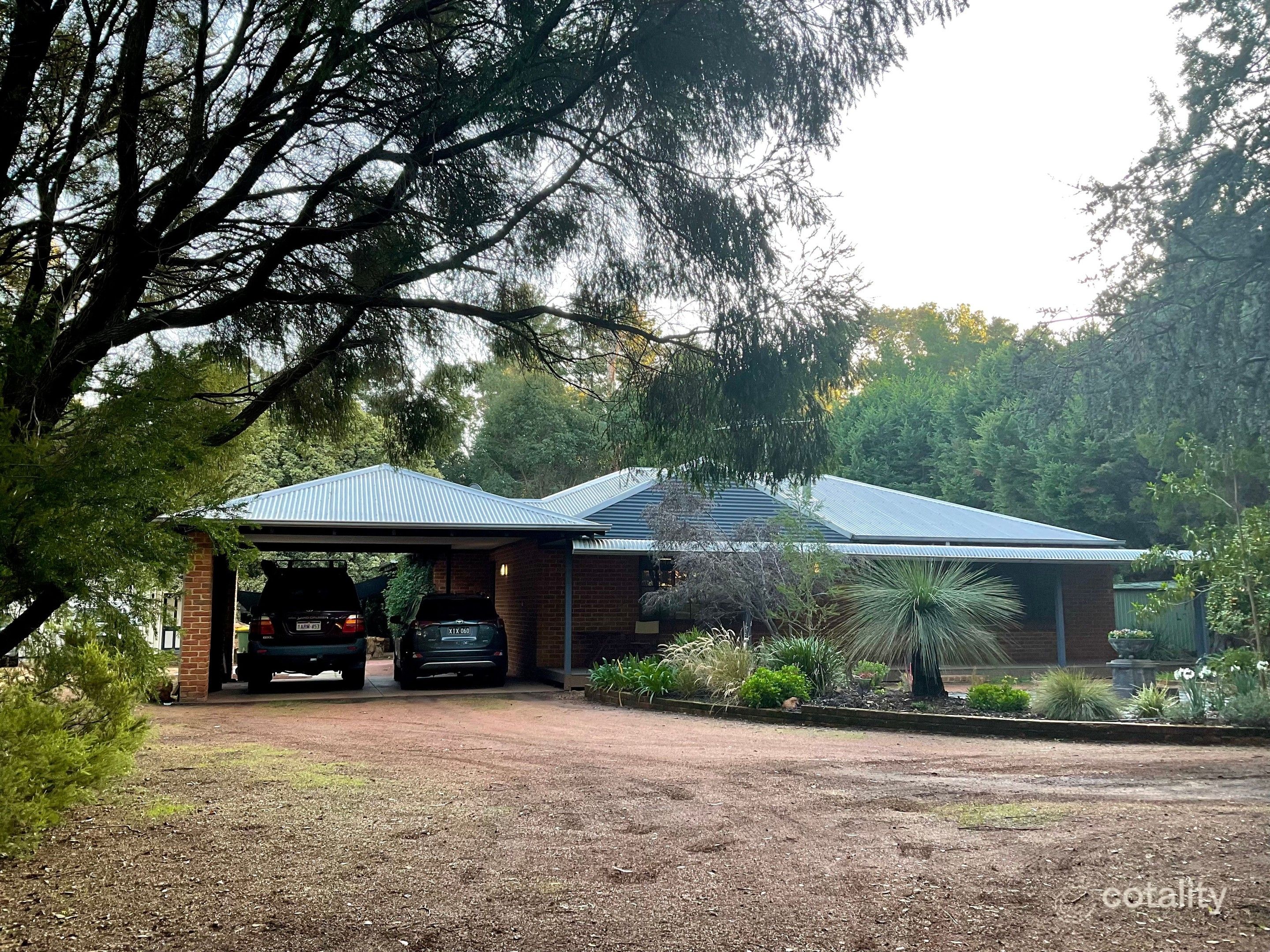 24 Vista Dr, Parkerville, WA 6081