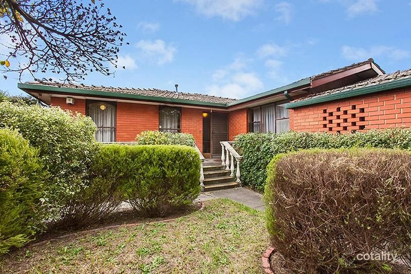 133 Warrigal Rd, Hughesdale, VIC 3166