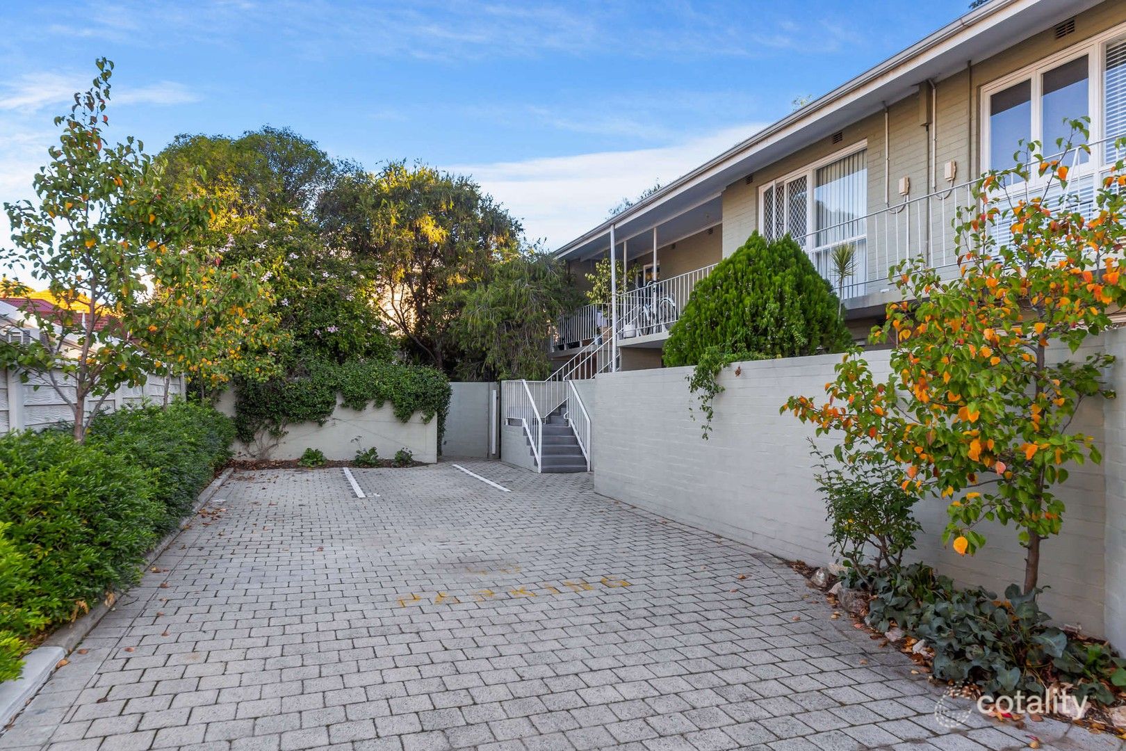4/64 Shenton Rd, Swanbourne, WA 6010