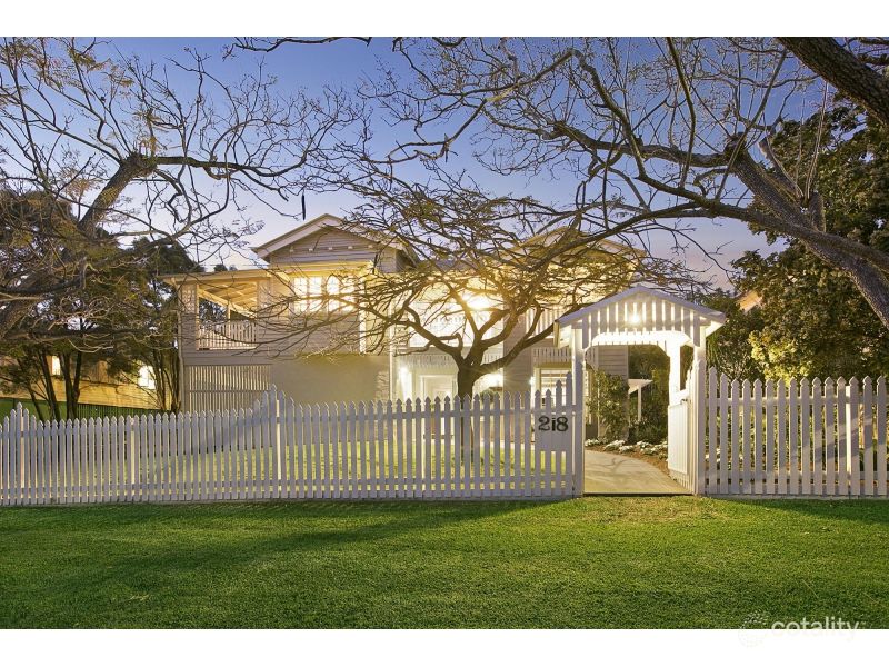 28 Parooba Ave, Camp Hill, QLD 4152