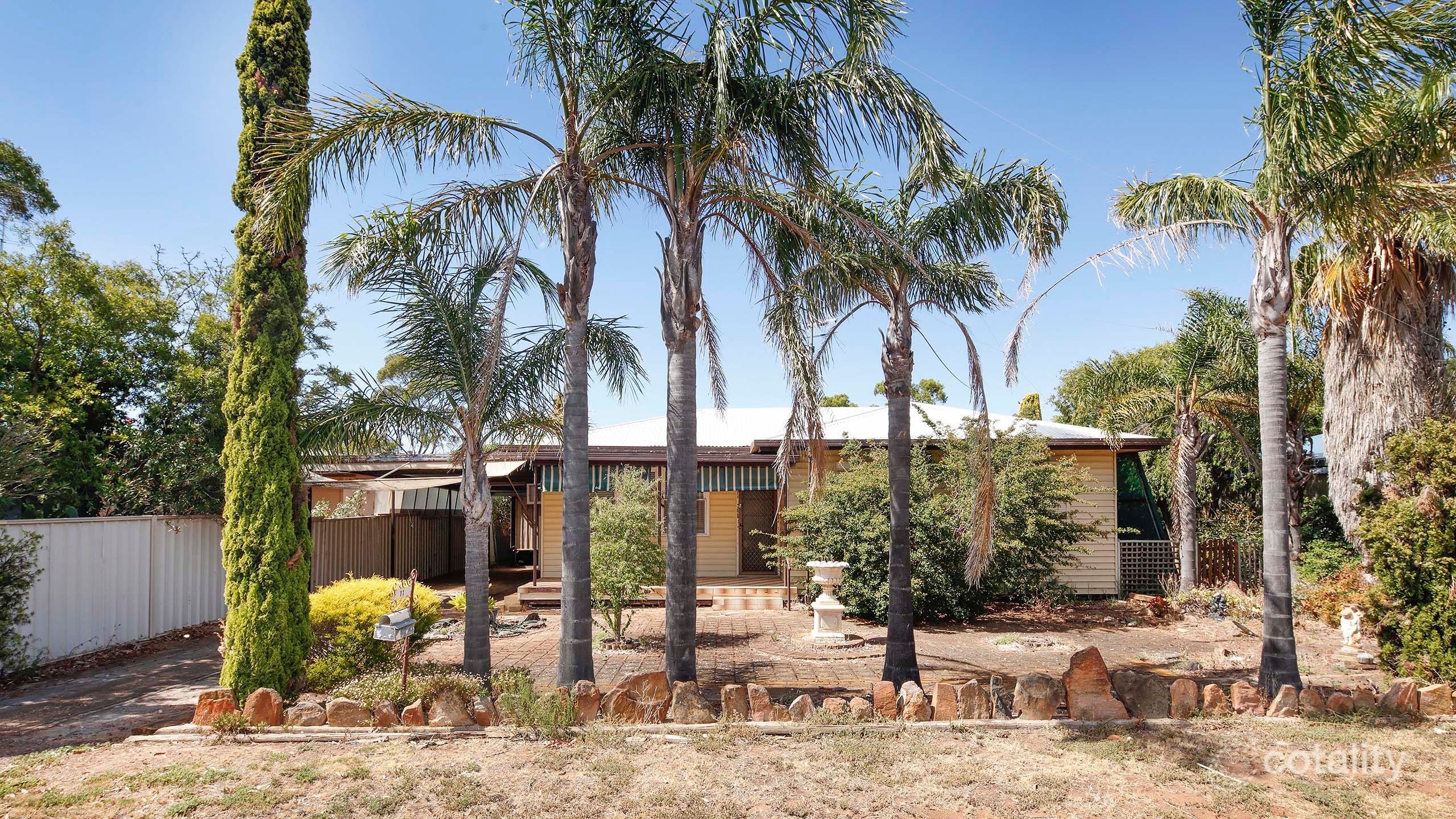 11 South Tce, Cleve, SA 5640