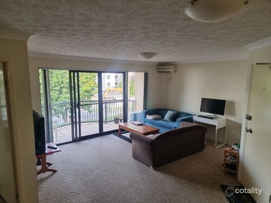 16 Waverley St, Southport, QLD 4215