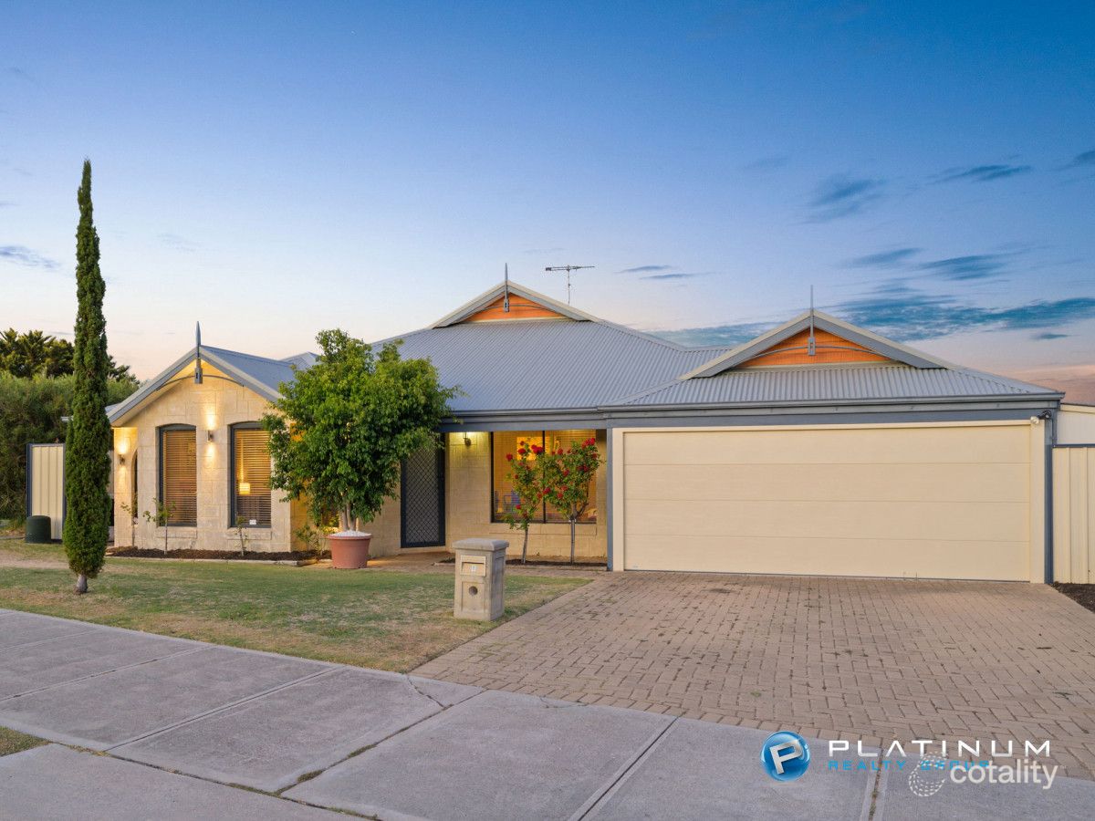 1 Laidon Way, Kinross, WA 6028