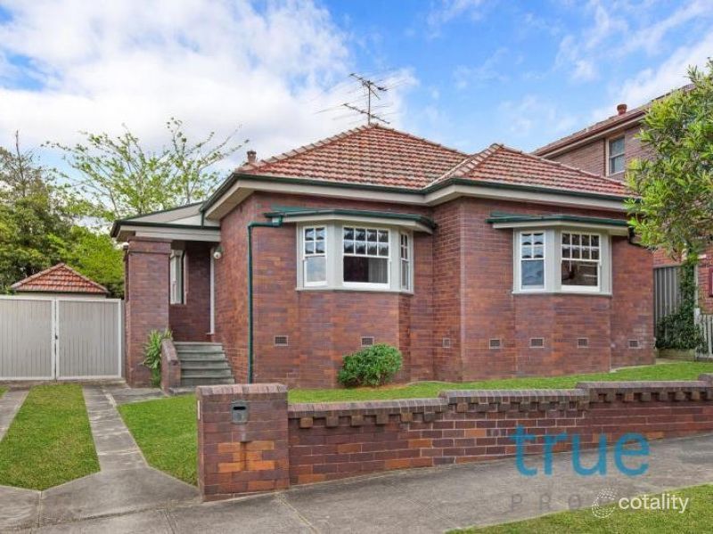 4 Gildea Ave, Five Dock, NSW 2046