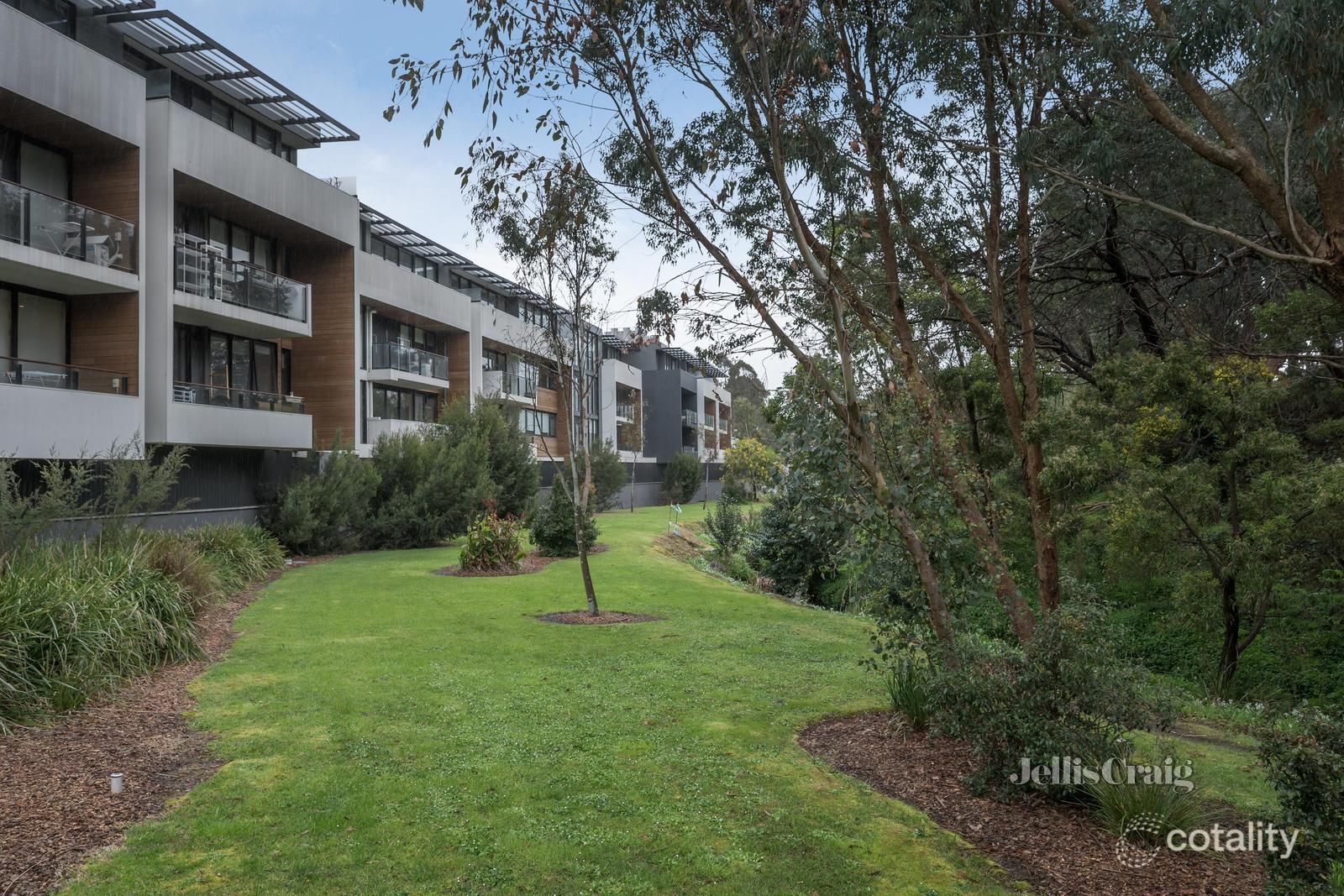 211/251 Canterbury Rd, Forest Hill, VIC 3131