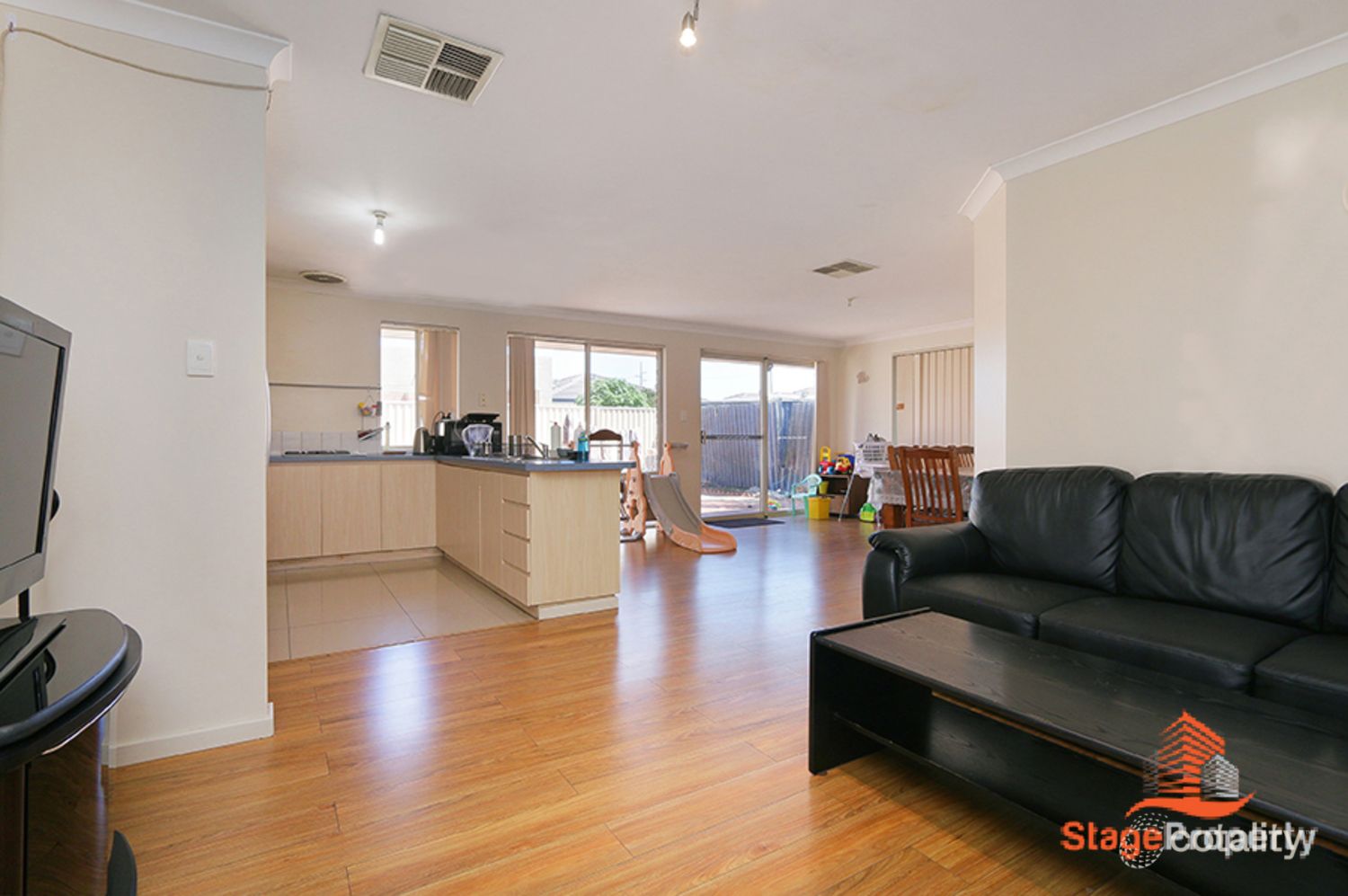 37b Prince St, Queens Park, WA 6107