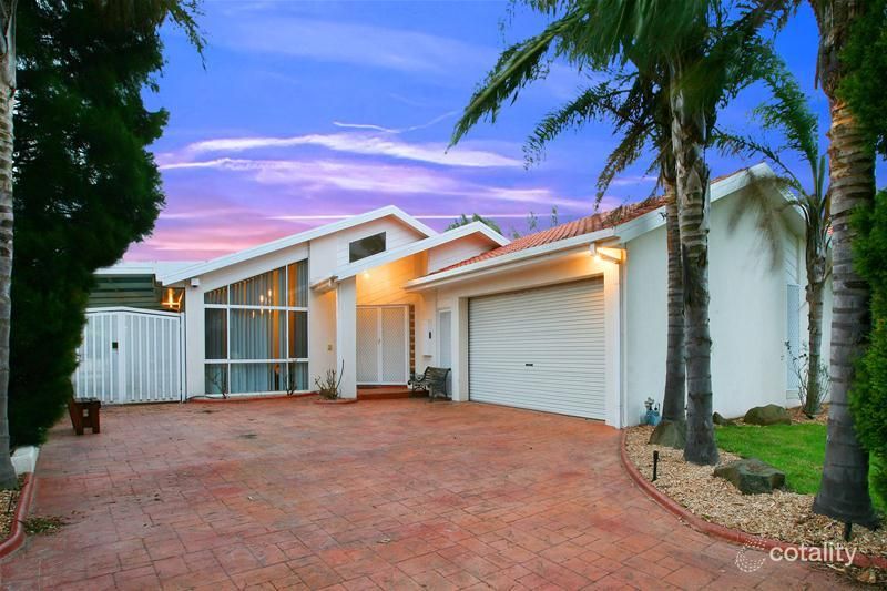 24 Carbon Cres, Mill Park, VIC 3082