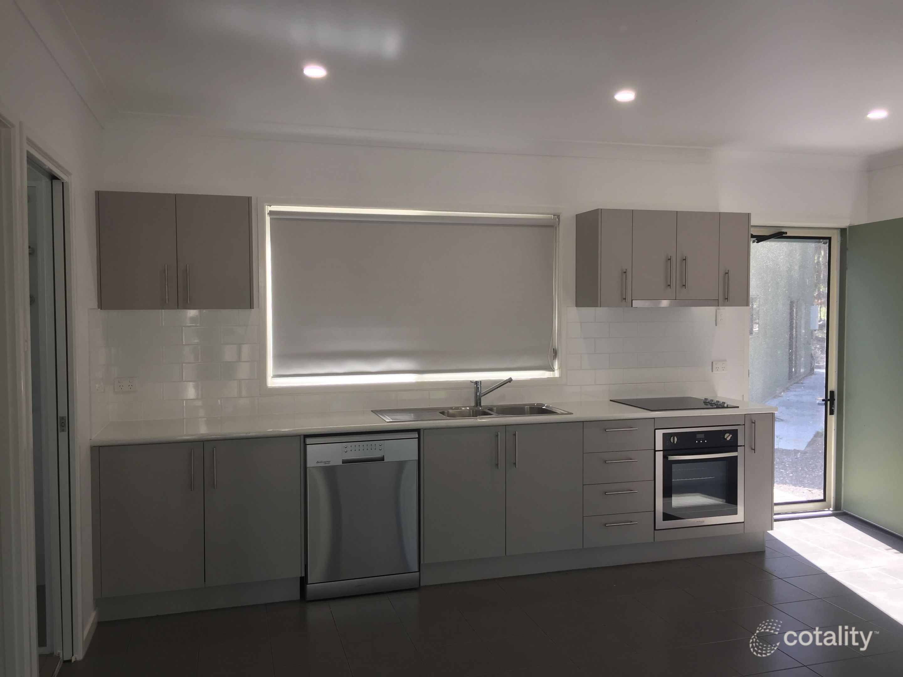 123 Winston Rd, Sheldon, QLD 4157