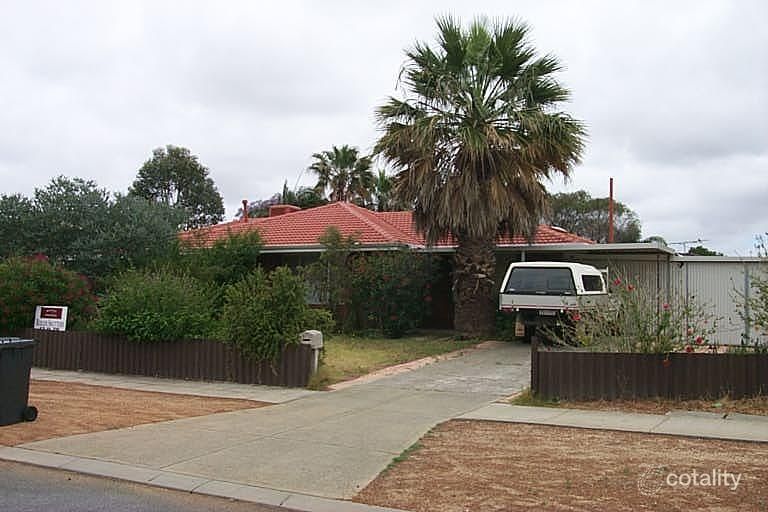 11a Harpenden St, Huntingdale, WA 6110