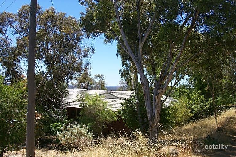 59 Carrick Rd, Mount Richon, WA 6112