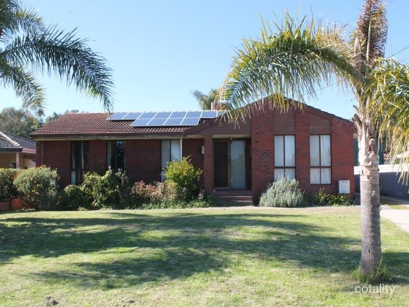 15 Catherine St, Byford, WA 6122