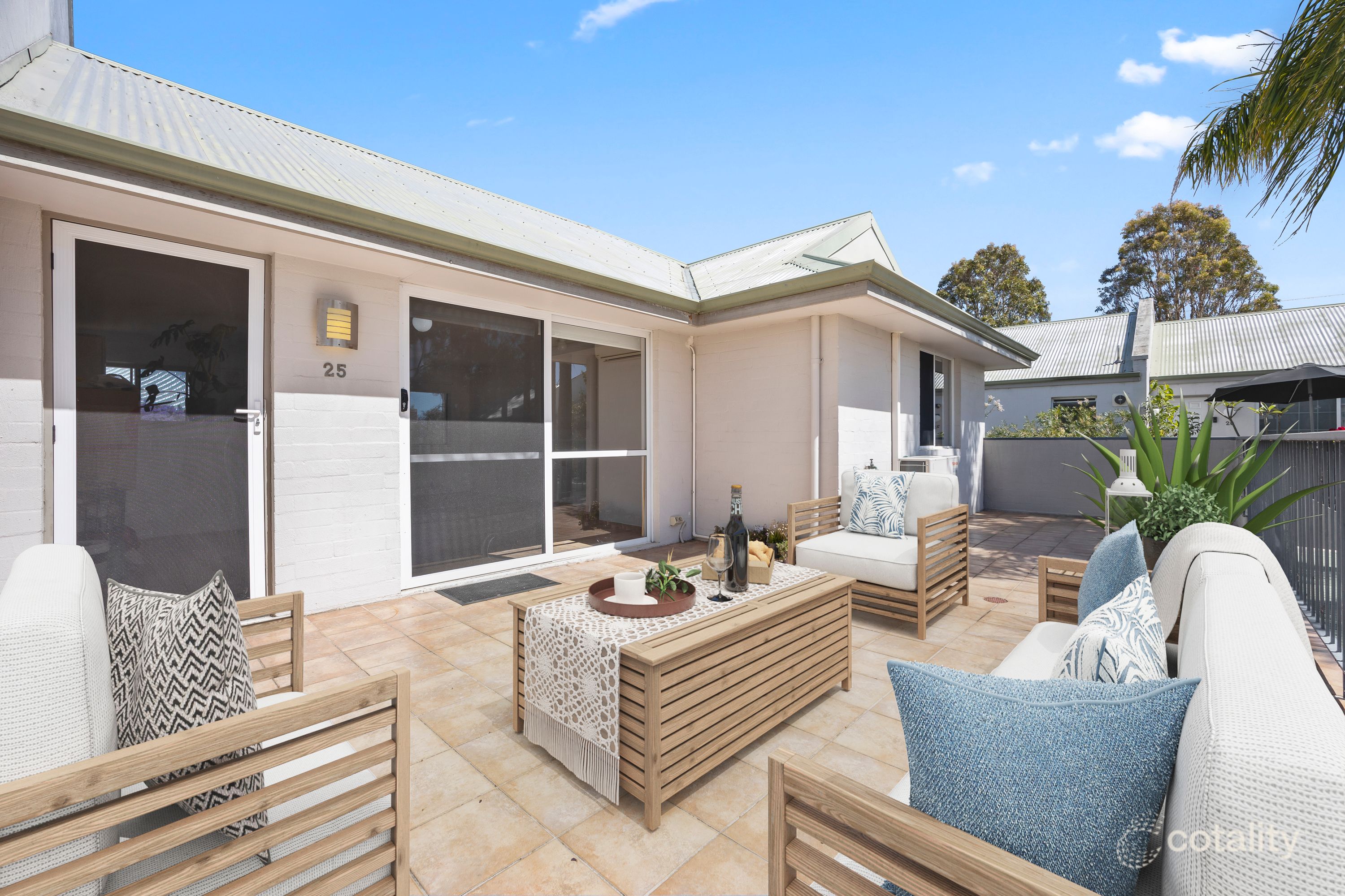 25/2 Waterway Ct, Churchlands, WA 6018