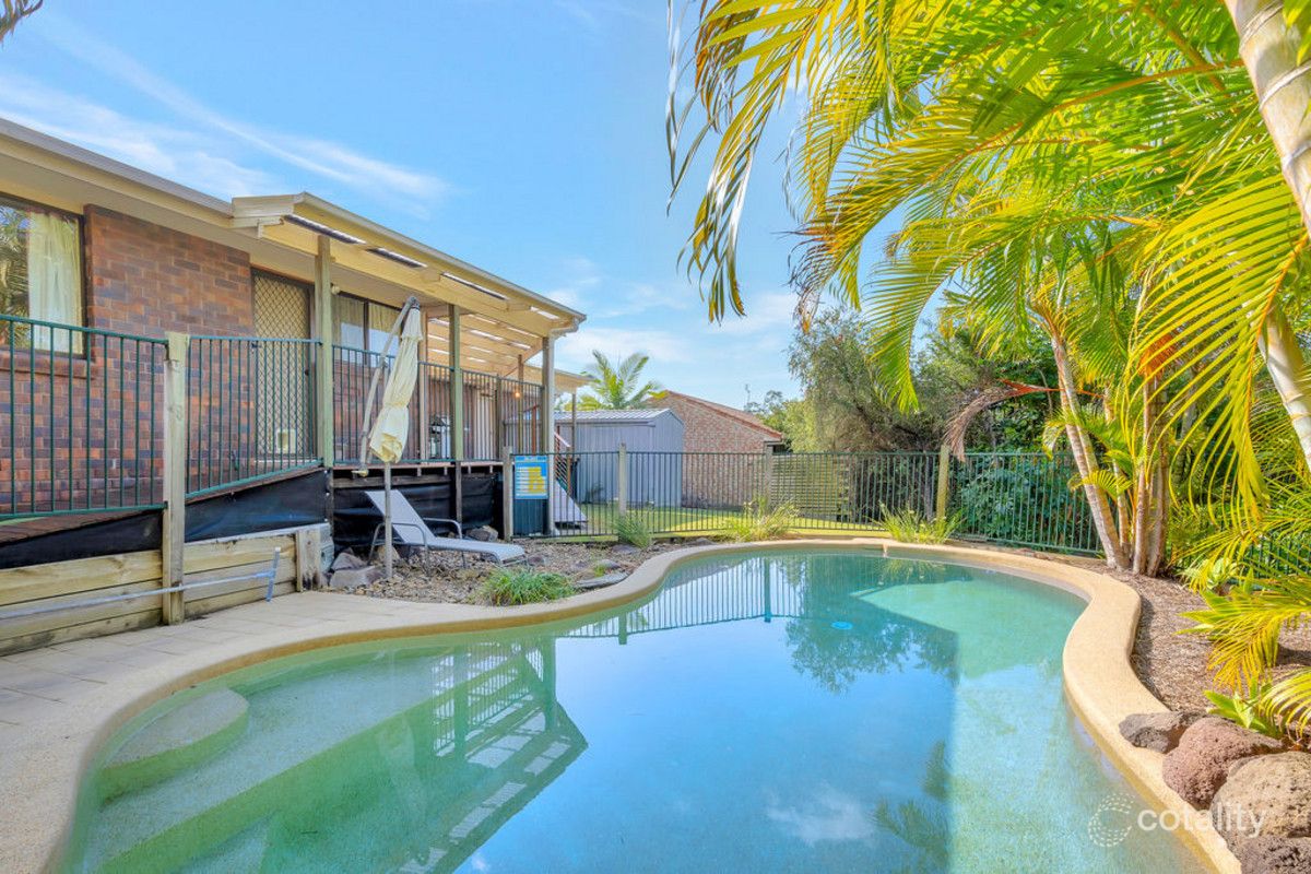 17 Kilmarnock Cl, Highland Park, QLD 4211