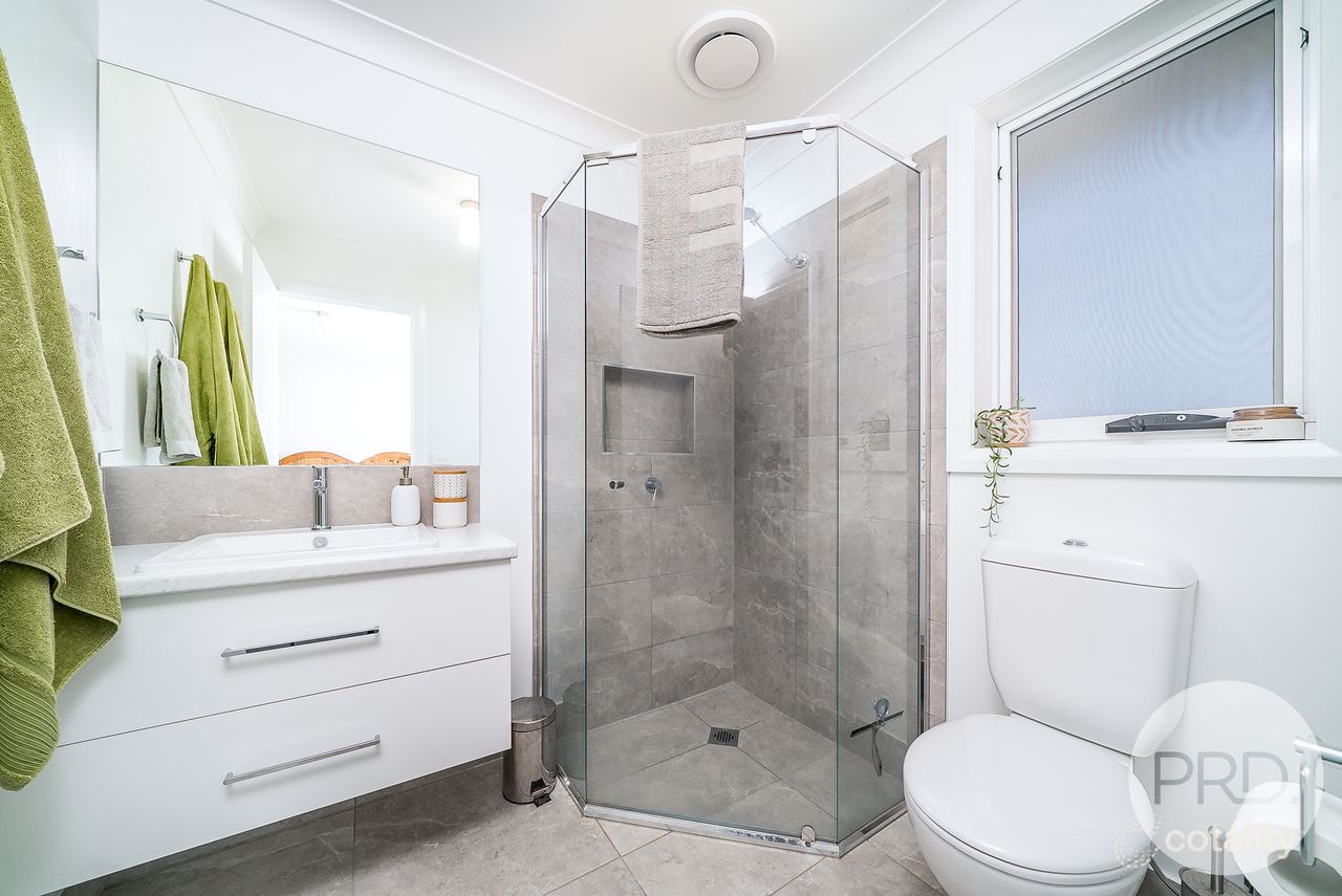 6 The Peaks Tce, Gobbagombalin, NSW 2650