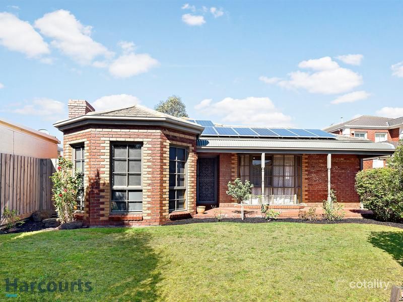 10 Daina Ct, Skye, VIC 3977