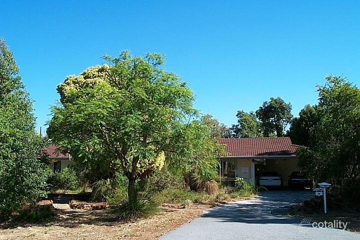 23 Ashurst Dr, Lesmurdie, WA 6076